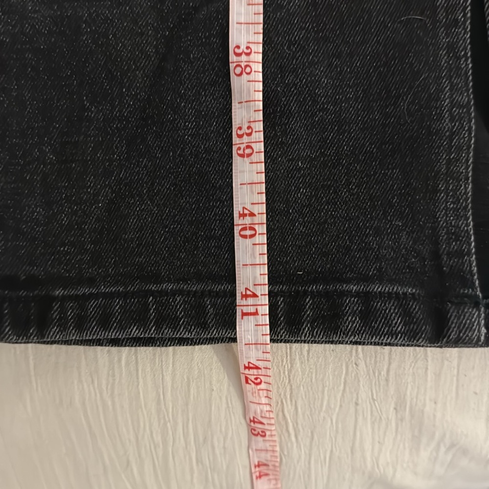 Abercrombie and Fitch, Curve Love High Rise Skinny Jean, Black with Vent Hem - Picture 8 of 9